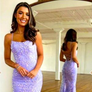Mermaid Spaghetti Straps Corset Back Long Prom Dress. Size 10 great lilac color